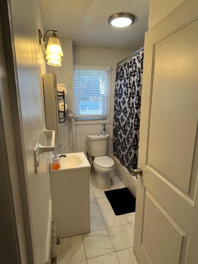 Three Bed One Bath Apt 25 Mins To Nyc Belleville Eksteriør billede